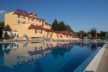 Фотографии Отель Zornica Hotel г. Казанлык (Болгария) №2 Фото Отель Zornica Hotel г. Казанлык 2